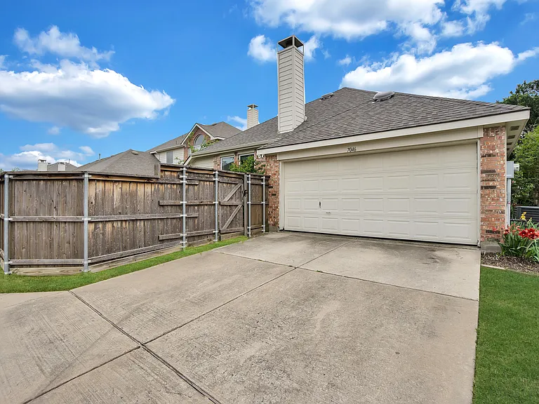 7046 Saint Augustine Dr — Photo 1
