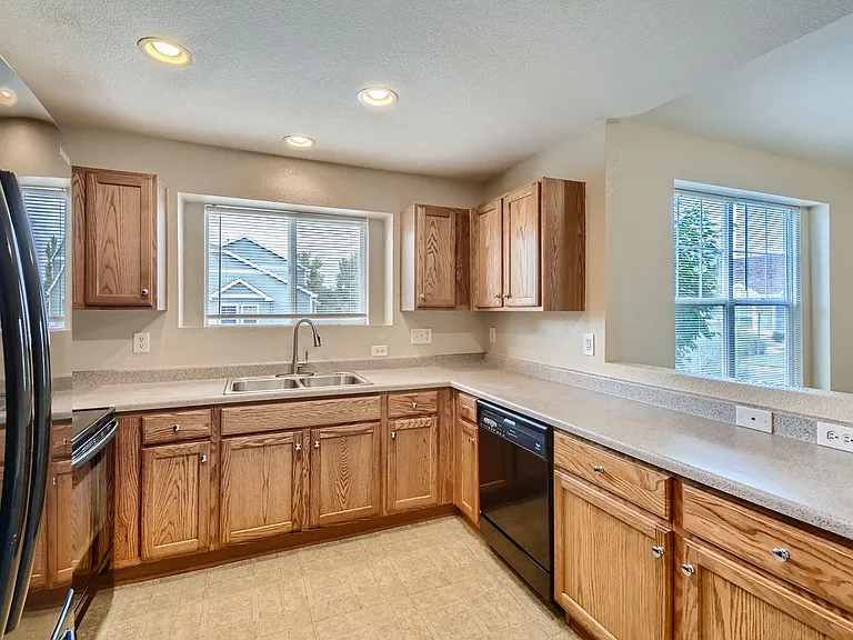 18817 E 57th Pl — Photo 12