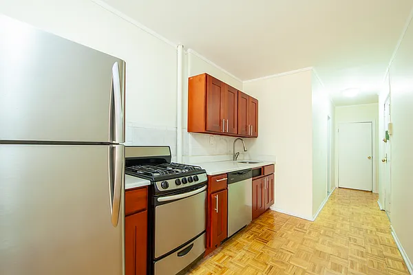 Rented by R New York | media 34