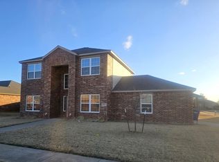 3909 Plantation Dr, Enid, OK 73703