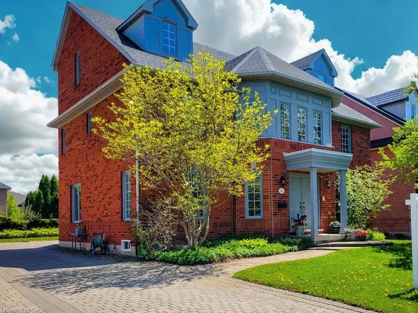 85 Meadowlands Blvd, Hamilton, ON L9K 1H8