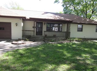 302 E 11th St, Jonesboro, IN 46938