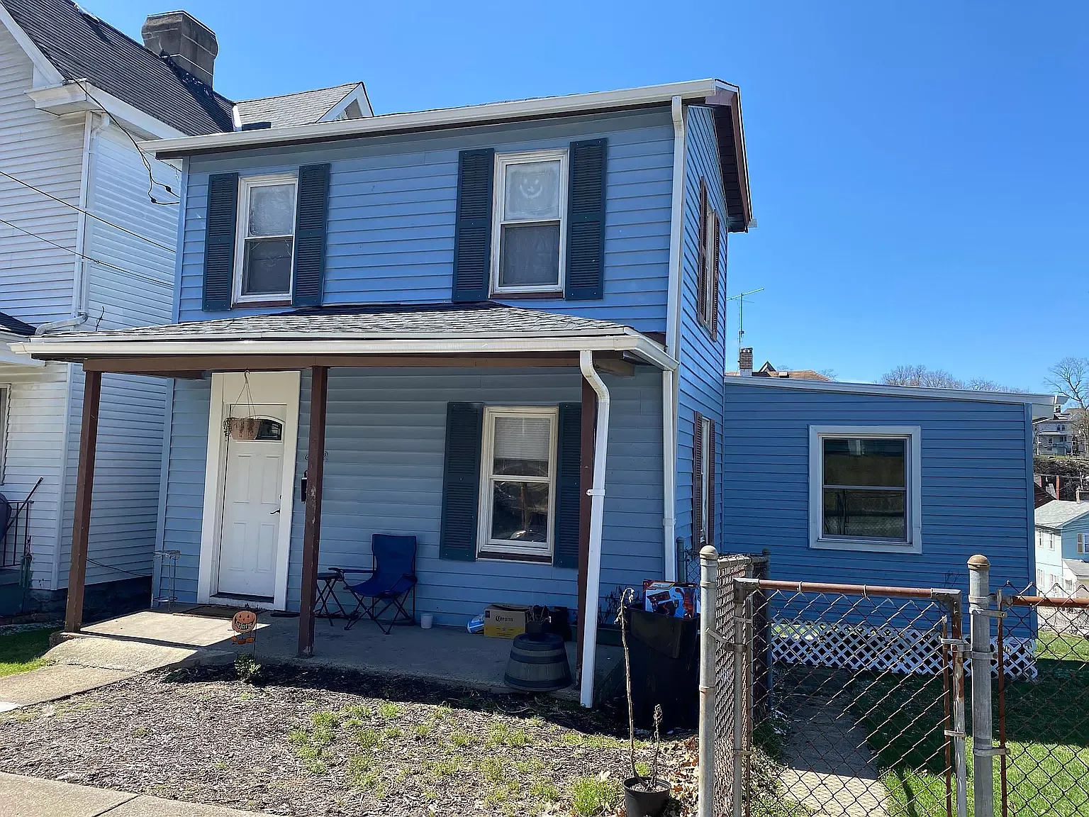 3 bed, 1222 sqft, $1,850 — Photo 1