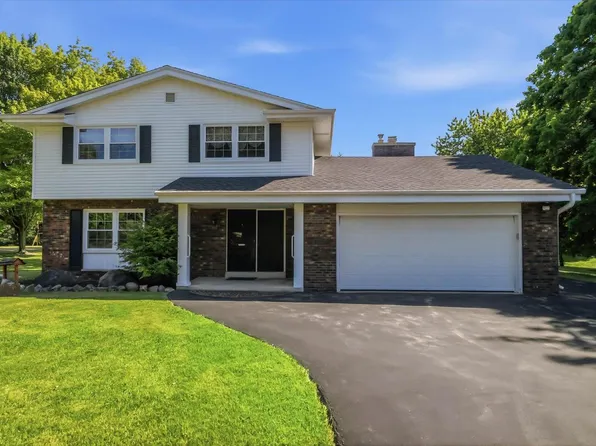 7881 Hill  'N Dale COURT, Cedarburg, WI 53012