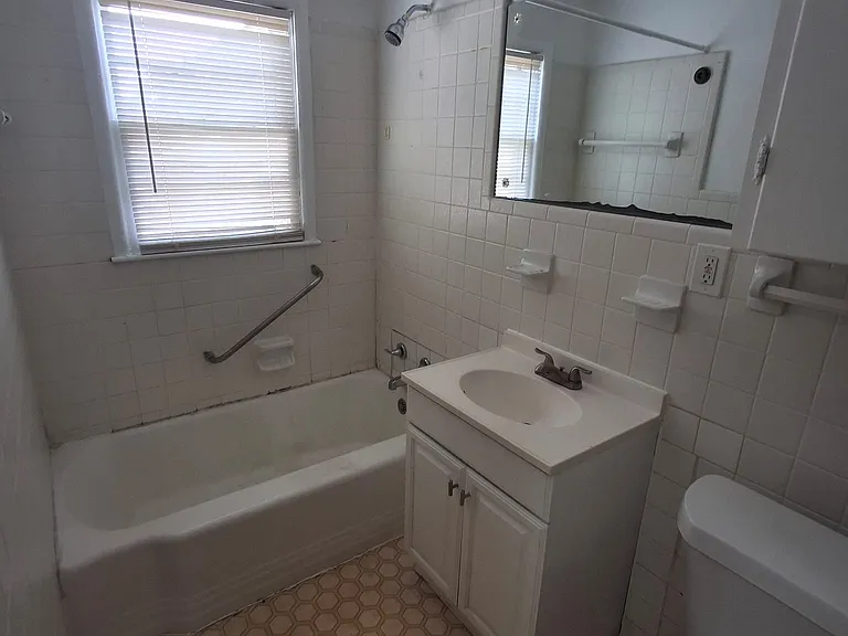 2134 NW Carroll Ave — Photo 12
