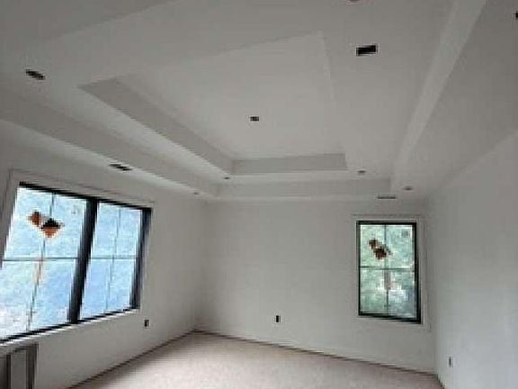 5th image of 38 Mystic St