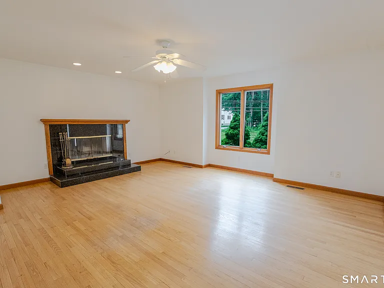 141 Union St — Photo 13