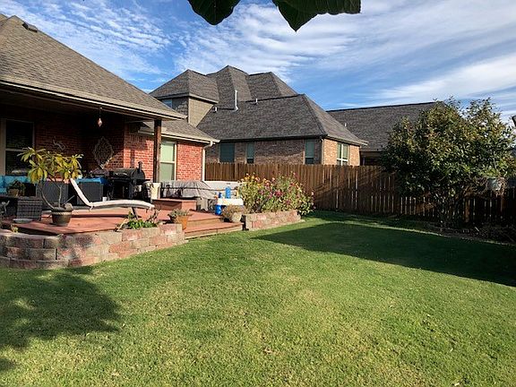 3rd image of 8141 Buona Sera Ave