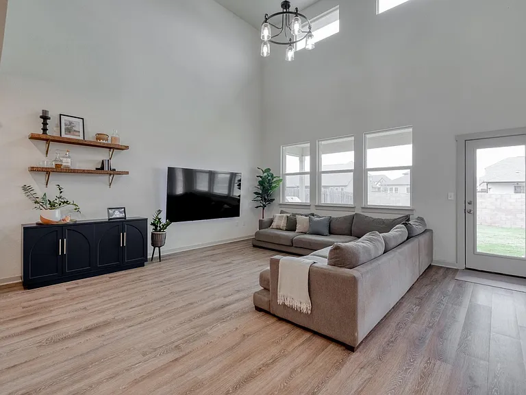 14005 McArthur Dr — Photo 11