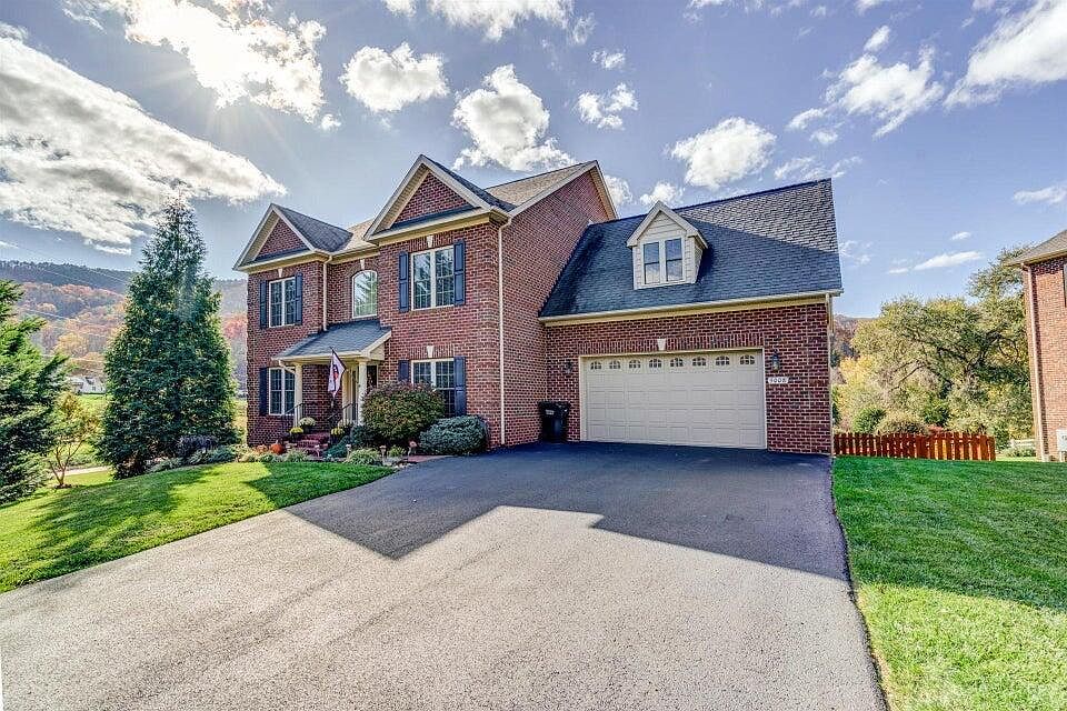1st image of 5008 Meadow Creek Dr