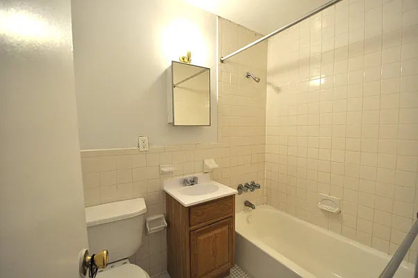 Rented by Bohemia Realty Group | media 12