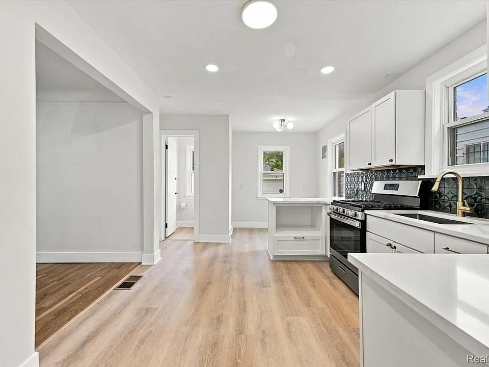 16180 Wildemere St, photo 10