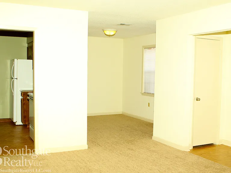 2008 Oak Grove Rd — Photo 15
