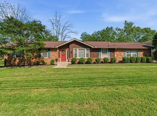 423 Walton Ferry Rd, Hendersonville, TN 37075
