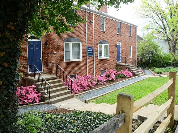 2nd image of 510 15th St NW #1B-1Ba-500Sqft