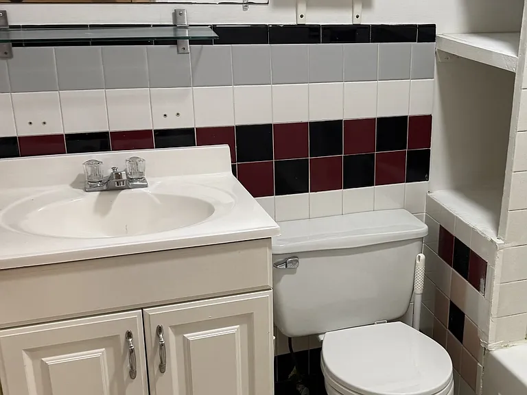 5031 N Harding Ave #G — Photo 11