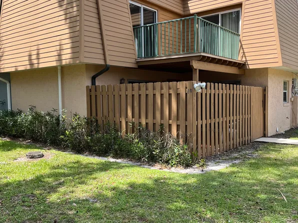 49 Springwood Sq, Port Orange, FL 32129