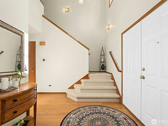 5th image of 4037 Stohlton Road SE
