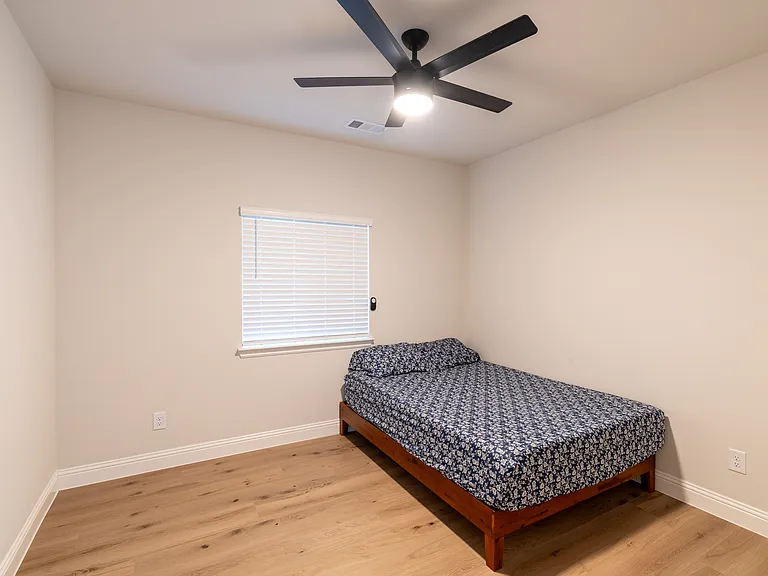 14421 McClint St — Photo 32