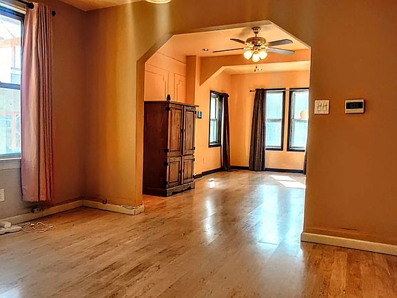 4th image of 3026 Kingsland Ave