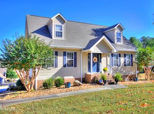 407 S Matlock Ave, Athens, TN 37303