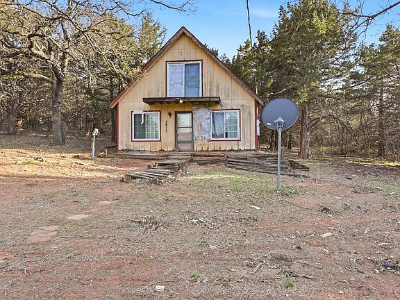 3rd image of 3417 Two Creeks Rd