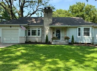 5708 W 78th St, Prairie Village, KS 66208
