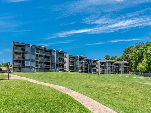 5th image of 270 Lake Hamilton Dr APT E7