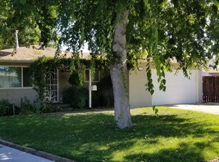 619 W Mitchell Ave, Clovis, CA 93612