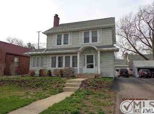 746 Woodfield Dr, Jackson, MI 49203