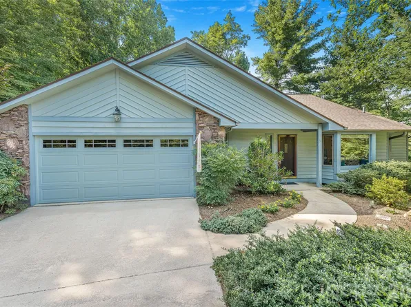 31 Hillcreek Dr, Asheville, NC 28804