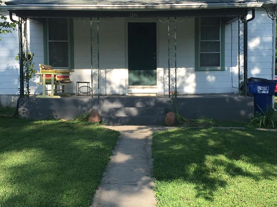 432 Michigan front of house