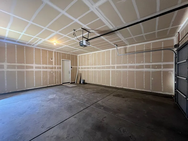 9814 Paso Fino Way — Photo 36