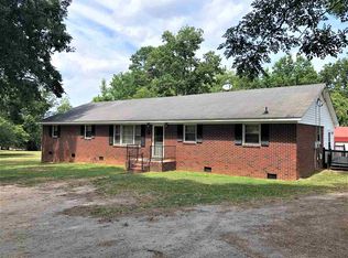 669 Wildwood Ln, Woodruff, SC 29388