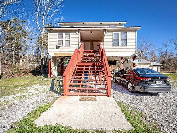 2nd image of 8704 Palm Ave