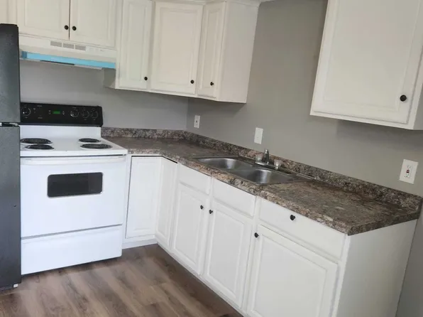 1828 E 42nd St, Lorain, OH 44055