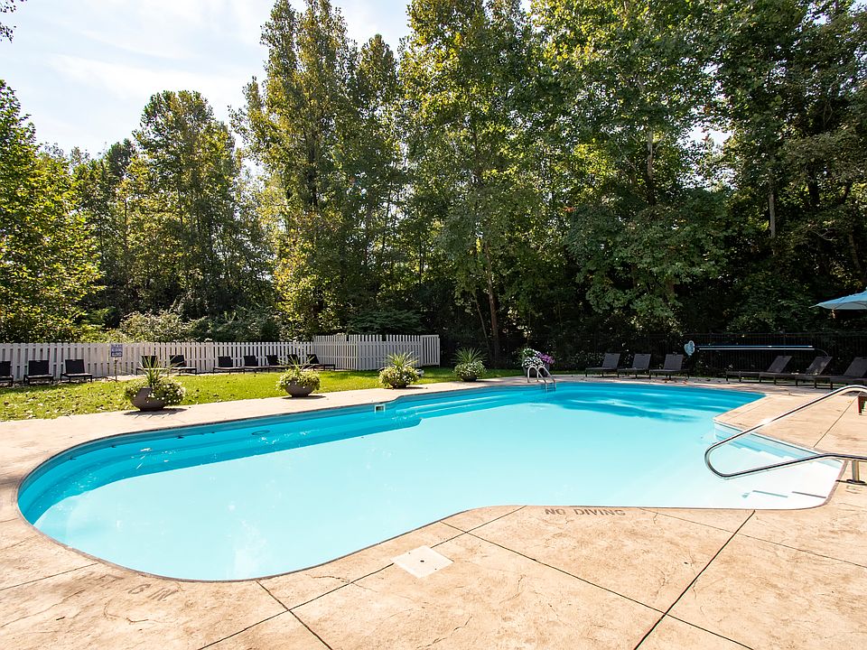1st image of 2555 Shore Line Ln #1K