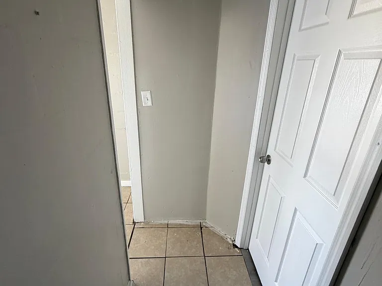 541 Washington Ave #8 — Photo 7