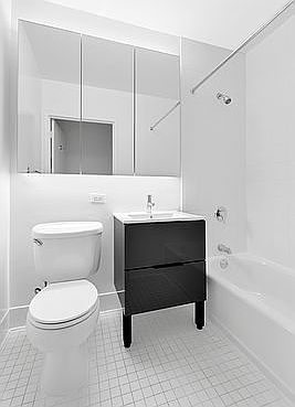 5th image of 85 John St APT 10H