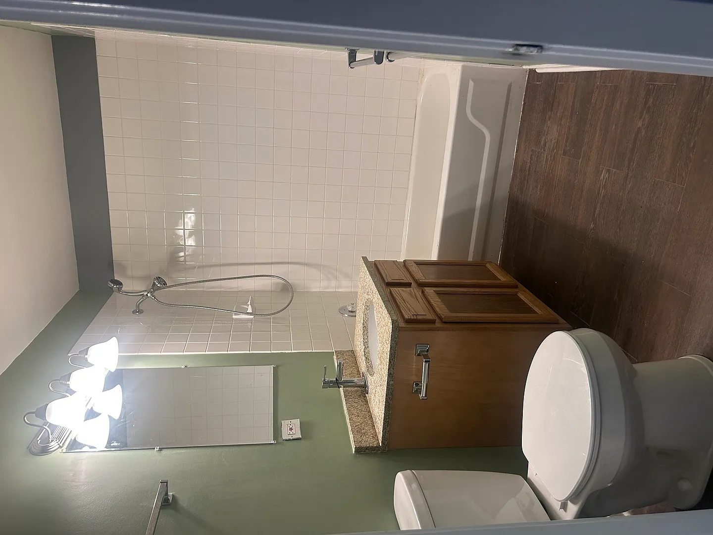 2 bed, 800 sqft, $2,000 — Photo 3