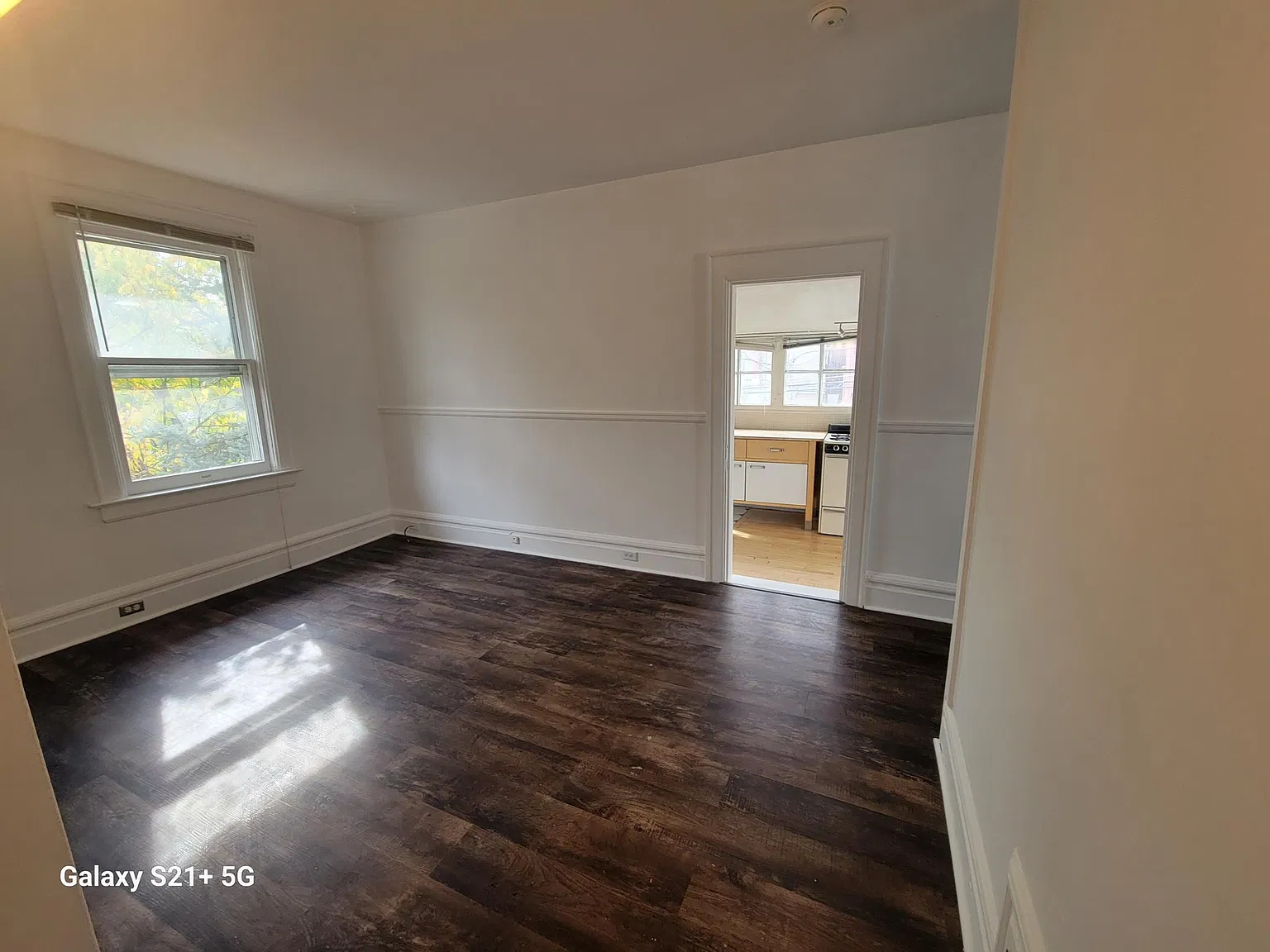 1 bed, 550 sqft, $1,000 — Photo 2