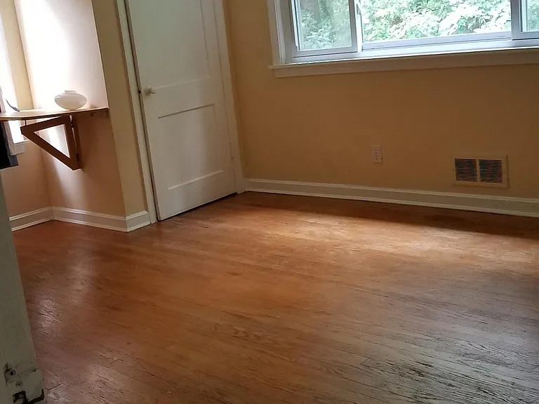 9310 Long Branch Pkwy — Photo 17