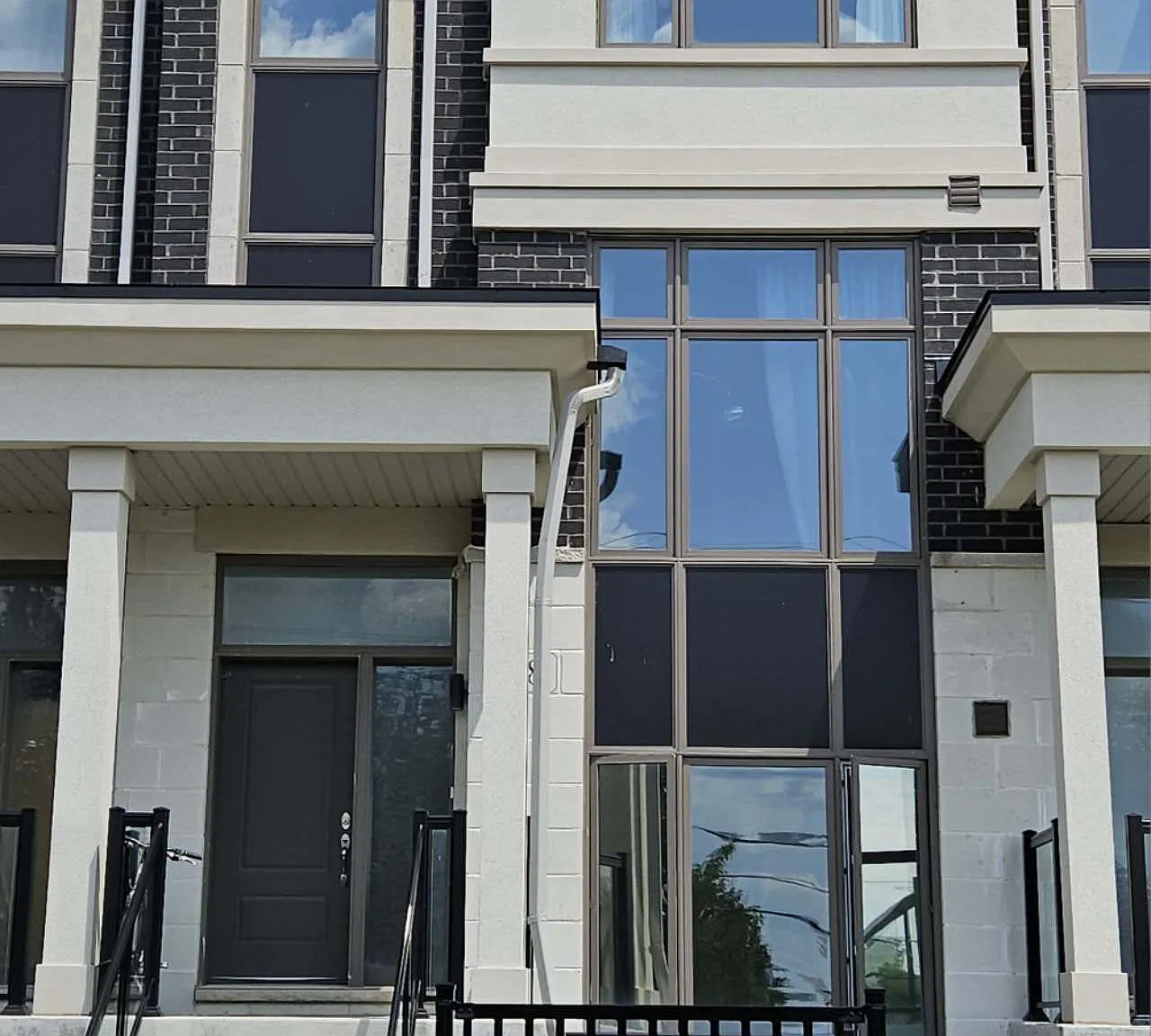 1 bed, $2,000 — Photo 1