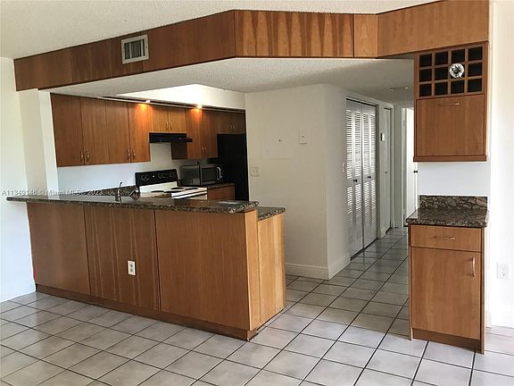 2nd image of 8520 SW 212th St APT 307
