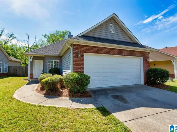 445 Holland Lakes Dr N, Hoover, AL 35124