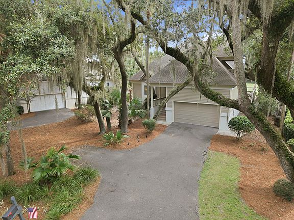 3rd image of 3023 Hidden Oak Dr