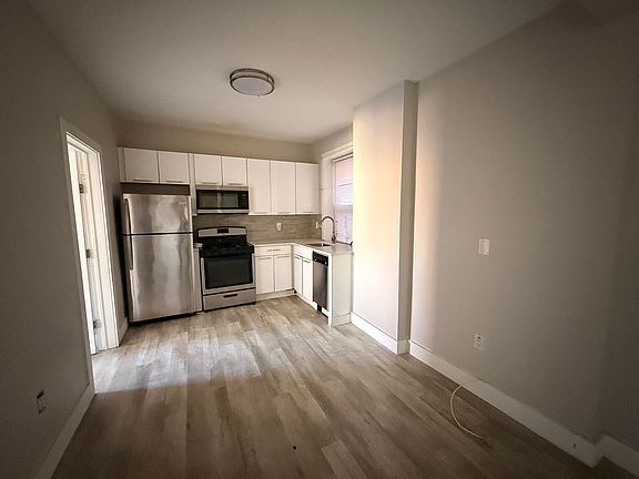 2nd image of 413 54th St #4E