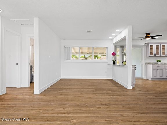 4th image of 2455 Sadler Ln