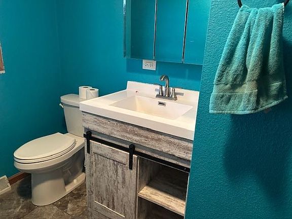 5th image of 315 Droessler Dr