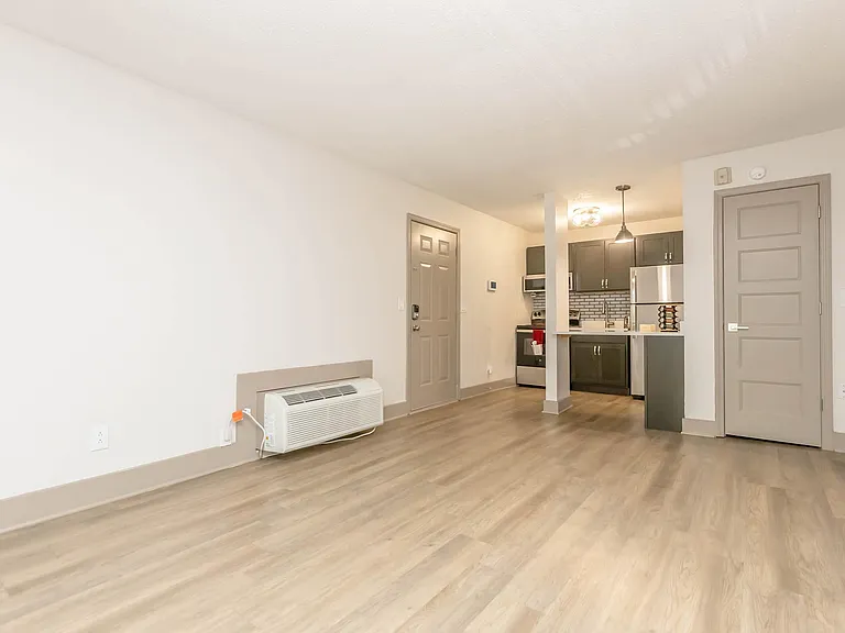 Sunrise Apartments — Photo 22
